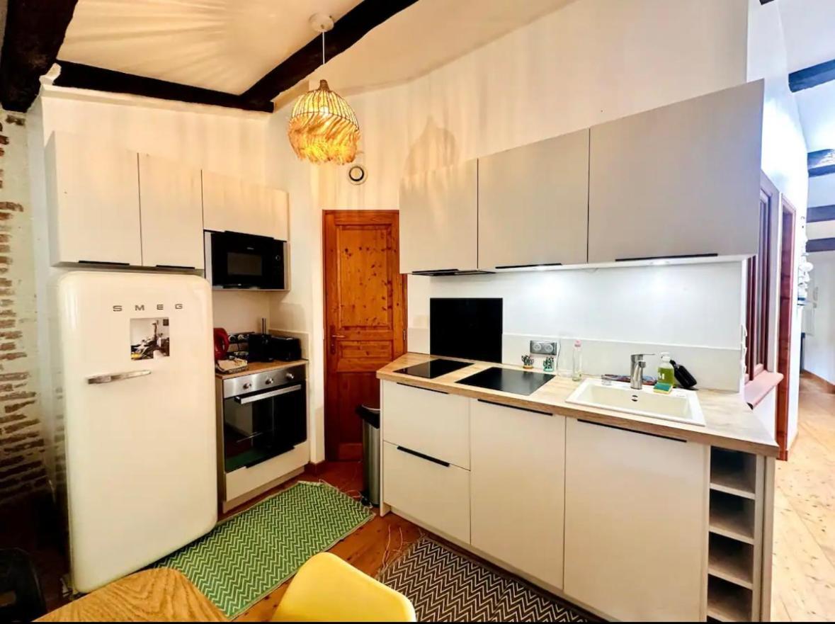 Appartement 3 Pieces Sur Le Vieux Port, Plein Centre ลาโรแชล ภายนอก รูปภาพ